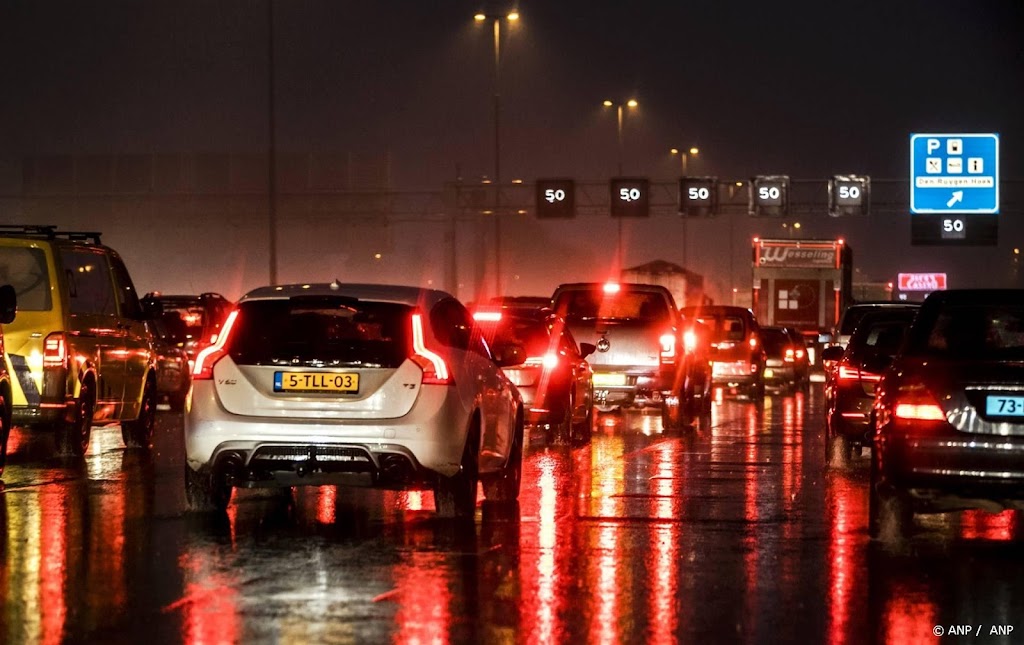 Drukke ochtendspits met meer dan 1000 kilometer file