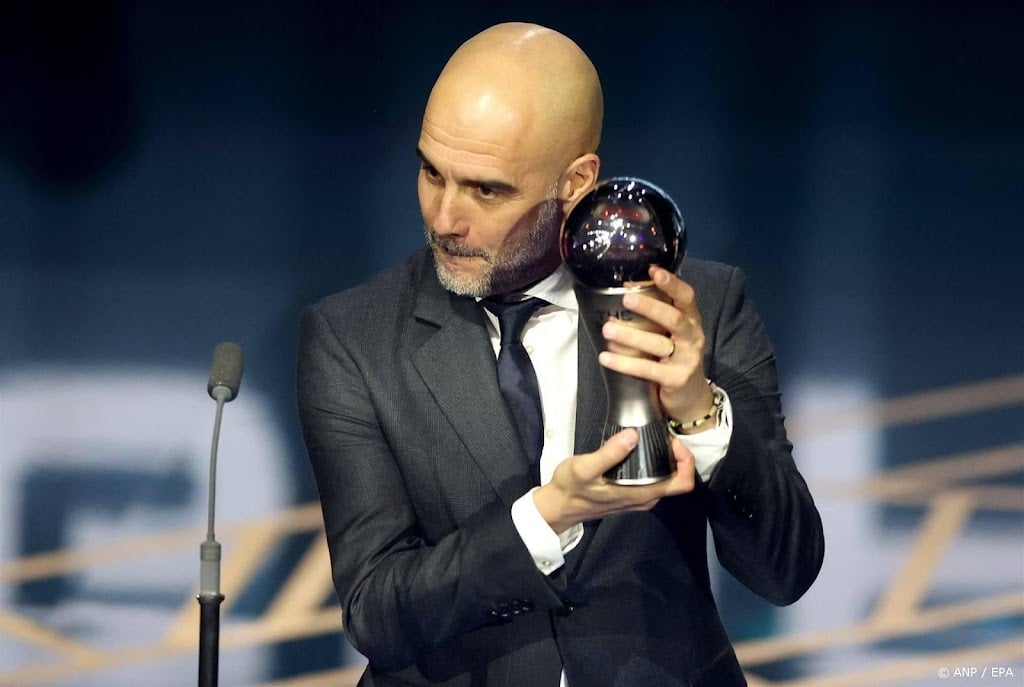 Guardiola op FIFA-gala verkozen tot beste trainer
