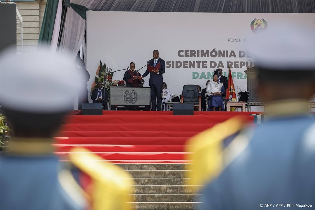 President Mozambique geïnstalleerd na fel omstreden verkiezingen