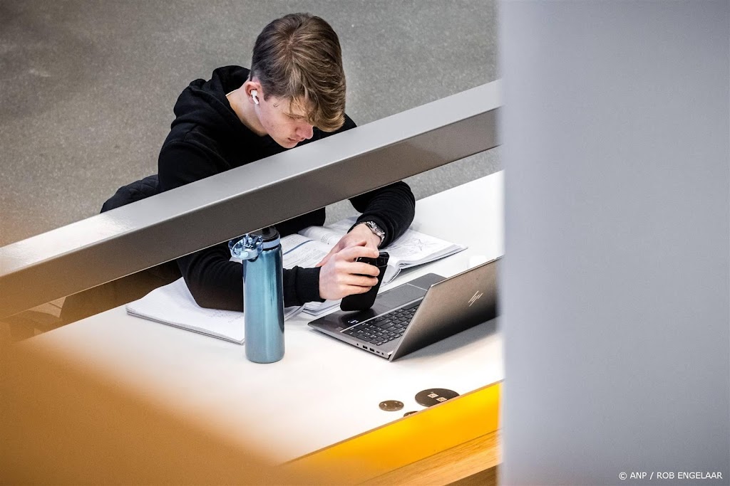 Computersystemen hogeschool Fontys onbereikbaar door ddos-aanval