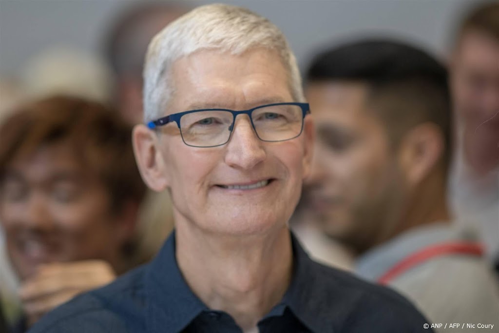 Bloomberg: ook topman Apple gaat naar inauguratie Trump