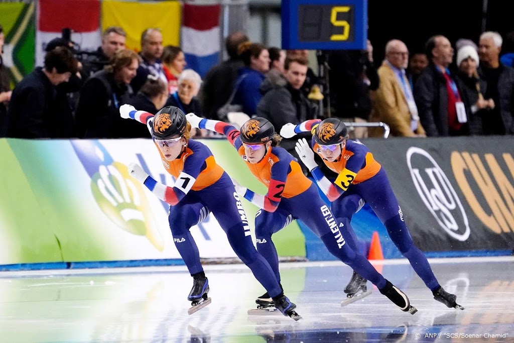 WK-zilver voor schaatssters op ploegachtervolging