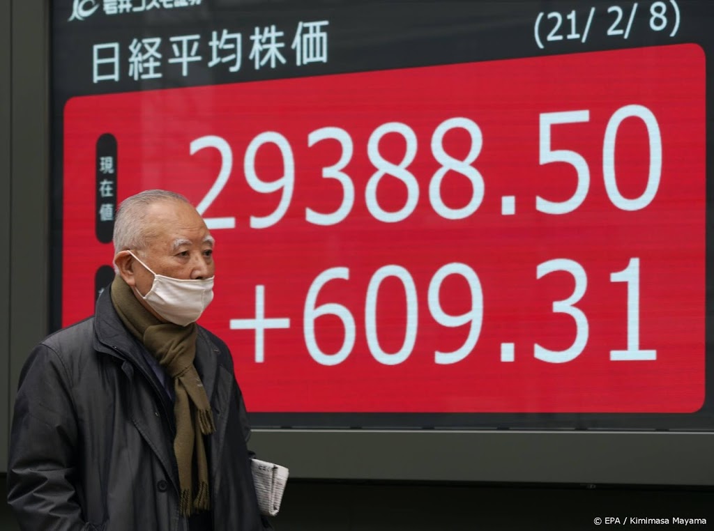 Nikkei na 30 jaar weer boven 30.000 punten
