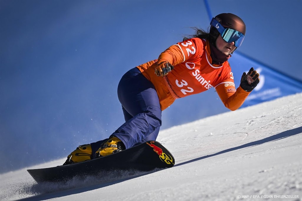 Snowboardster Dekker derde in wedstrijd om wereldbeker   