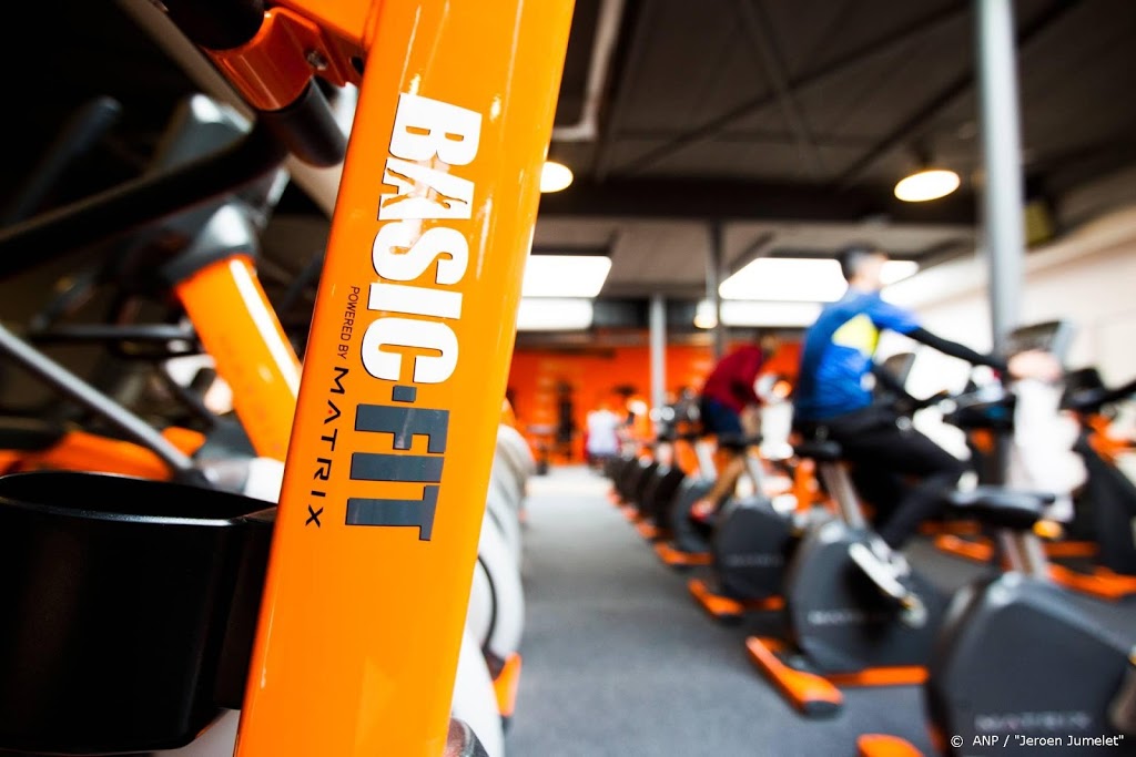Basic-Fit sluit alle sportscholen