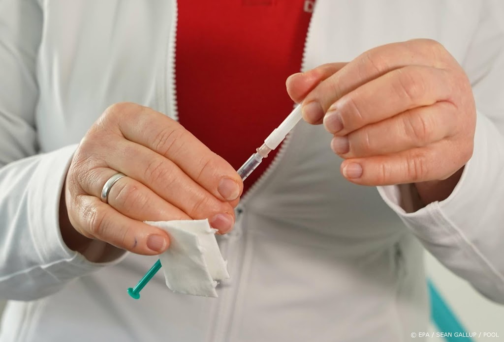 Ook Duitsland staakt toediening AstraZeneca-vaccin 