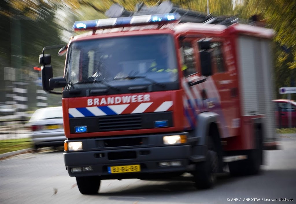 Brand in juwelierszaak in Almere, 40 omwonenden geëvacueerd