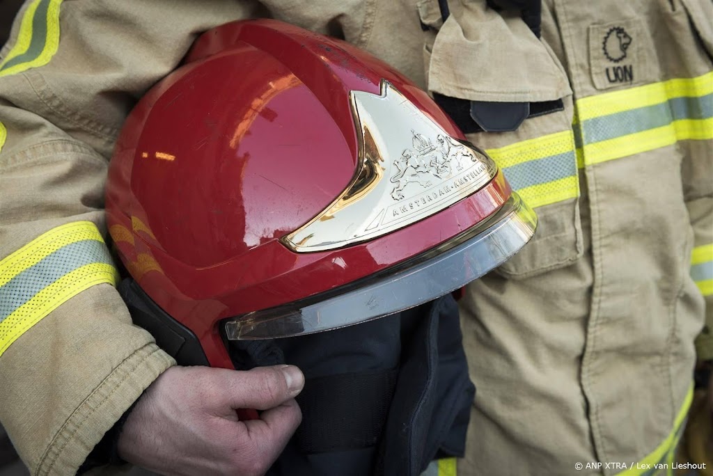 Boerderij in vlammen op in Angeren, woningen ontruimd