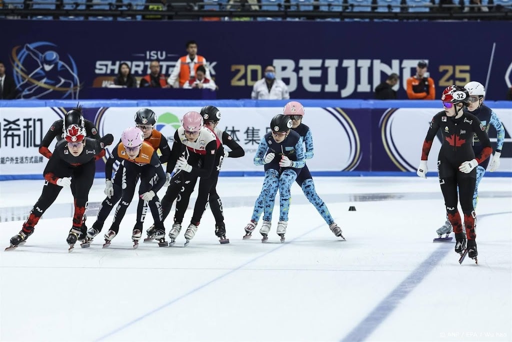 Shorttracksters stellen teleur met brons op aflossing