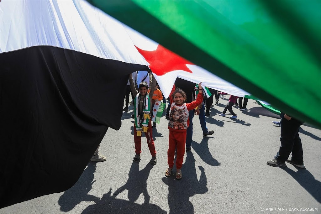 Syrië herdenkt voor het eerst sinds val Assad begin burgeroorlog
