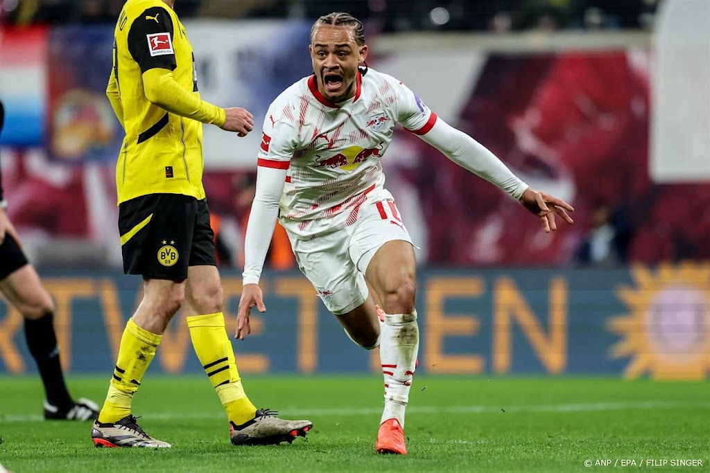 Hoofdrol Simons bij zege RB Leipzig op Borussia Dortmund