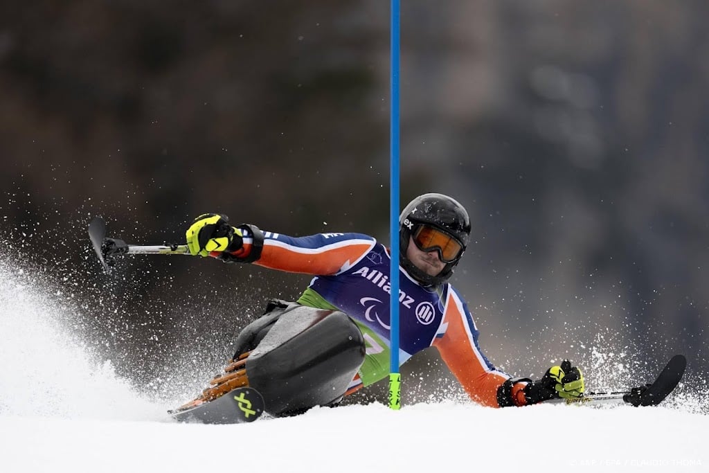 Zitskiër Kampschreur pakt op slotdag Paralympics zijn derde goud 