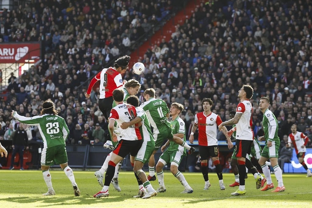 Feyenoord buigt achterstand tegen Excelsior om in zege 