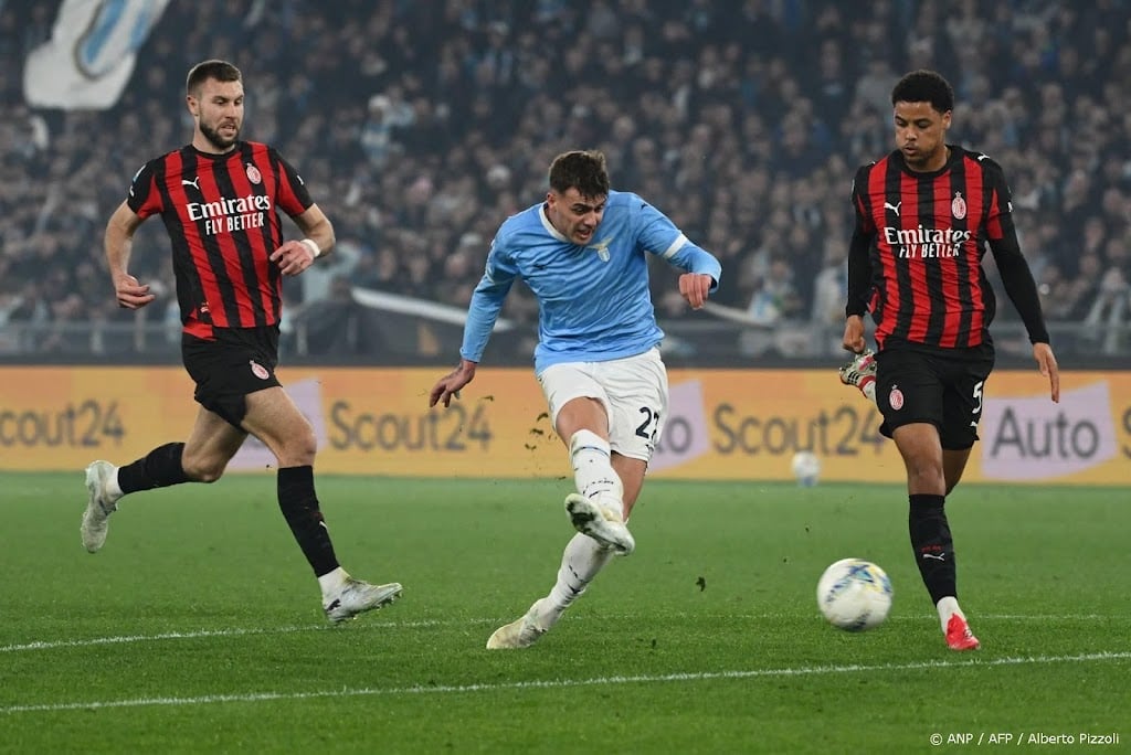 AC Milan verliest bij Lazio en verzuimt in te lopen op Inter 