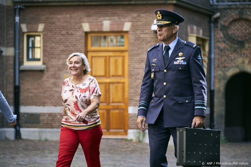 Nieuwe baas van krijgsmacht geïnstalleerd