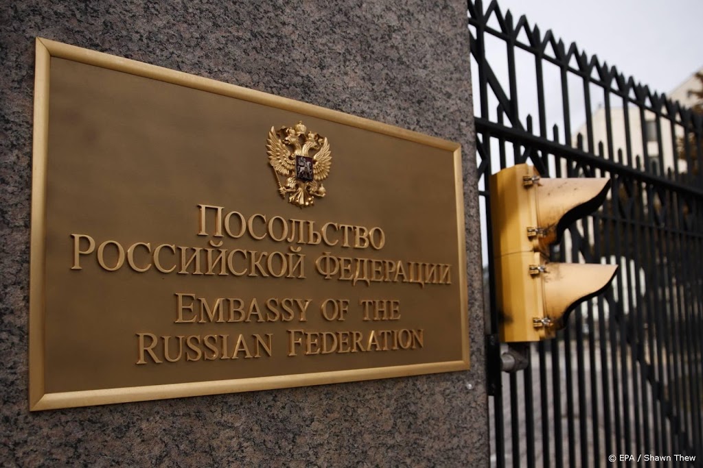 VS zetten 10 Russen uit als straf voor beïnvloeding verkiezingen 