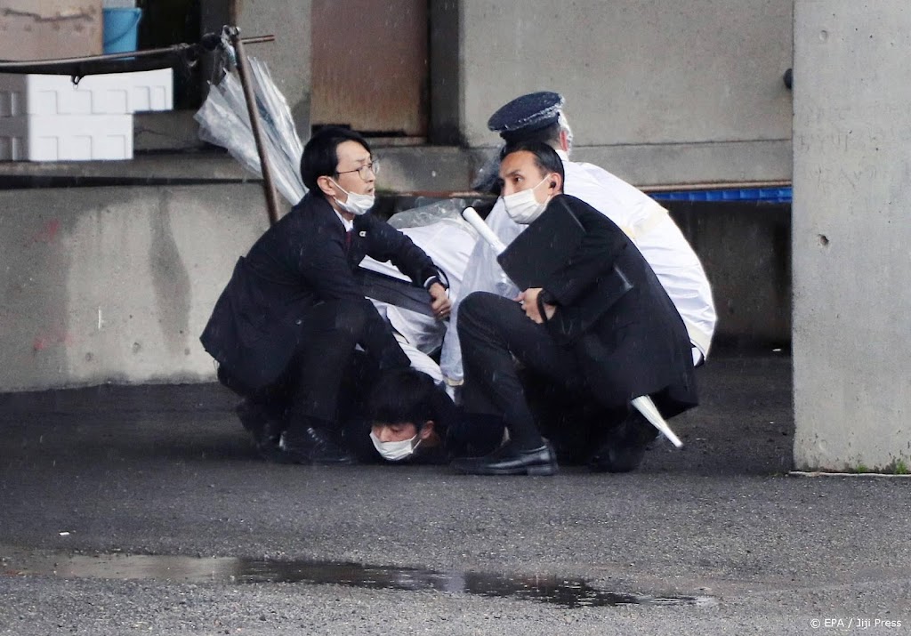 Japanse premier geëvacueerd na explosie tijdens toespraak