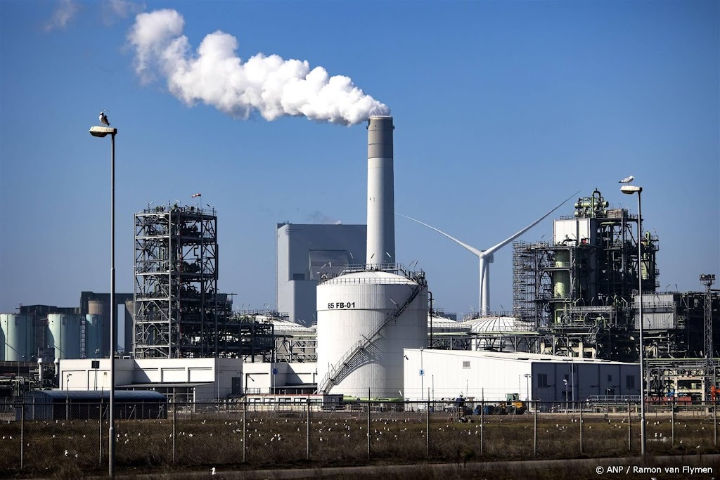 Recorddaling CO2-uitstoot industrie, met name in energiesector