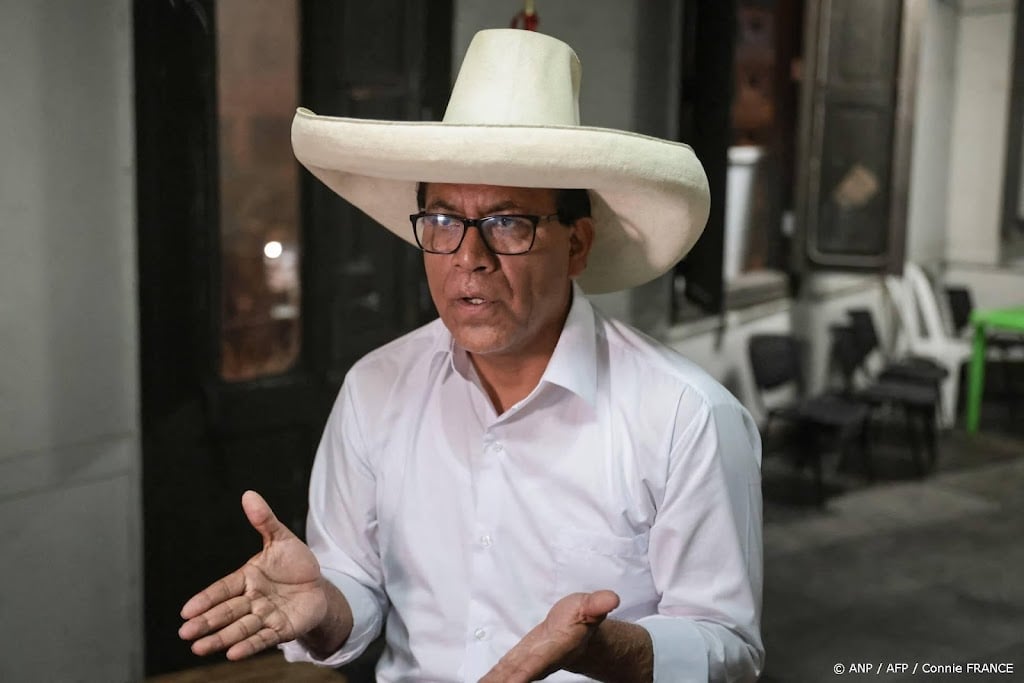 Rechtse Peruaanse kandidaat López eist nietigverklaring stemming