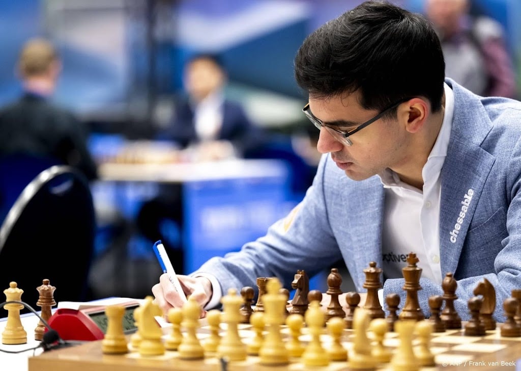 Giri verslaat Blübaum en beëindigt Kandidatentoernooi als tweede