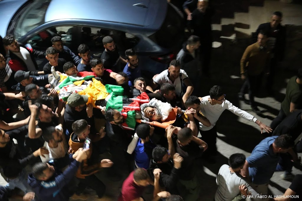 Israël zet aanvallen Gaza voort in vijfde nacht van beschietingen