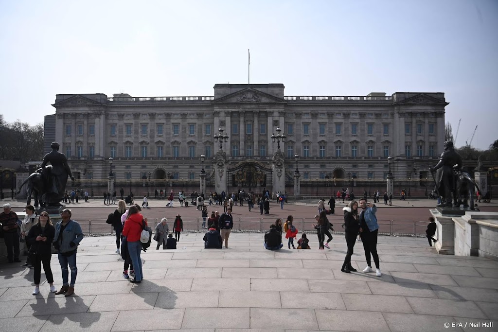 70 vliegtuigen eren koningin Elizabeth vanwege troonjubileum 