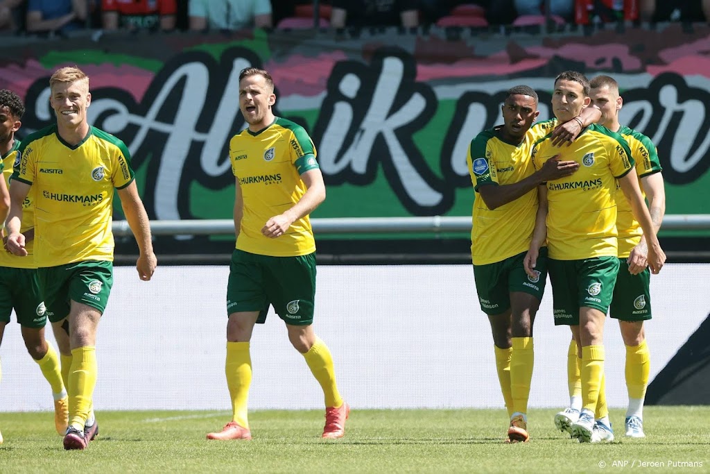 Flemming de held van Fortuna en Seuntjens, maar verlaat wel club