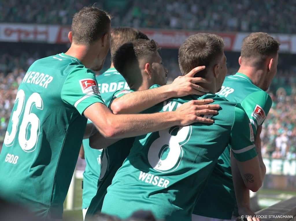 Werder Bremen terug naar Bundesliga, HSV speelt om promotie