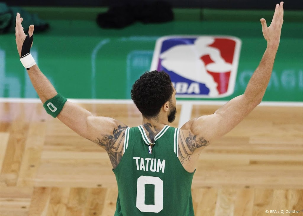 Onstuitbare Tatum loodst Boston Celtics verder in play-offs NBA  