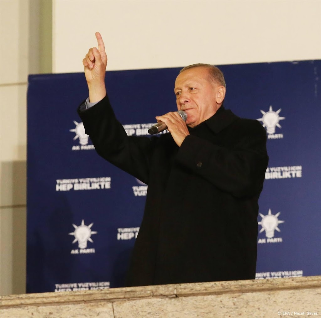 Erdogan haalt in aardbevingsgebieden meer stemmen dan rivaal