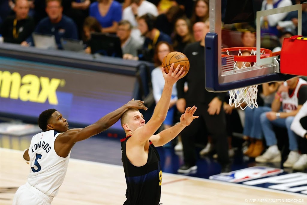 Jokic brengt Nuggets op één zege van volgende ronde play-offs NBA