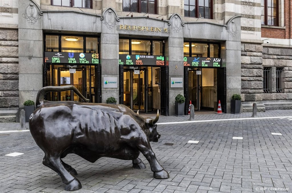 ABN AMRO zakt in licht hogere AEX na resultaten