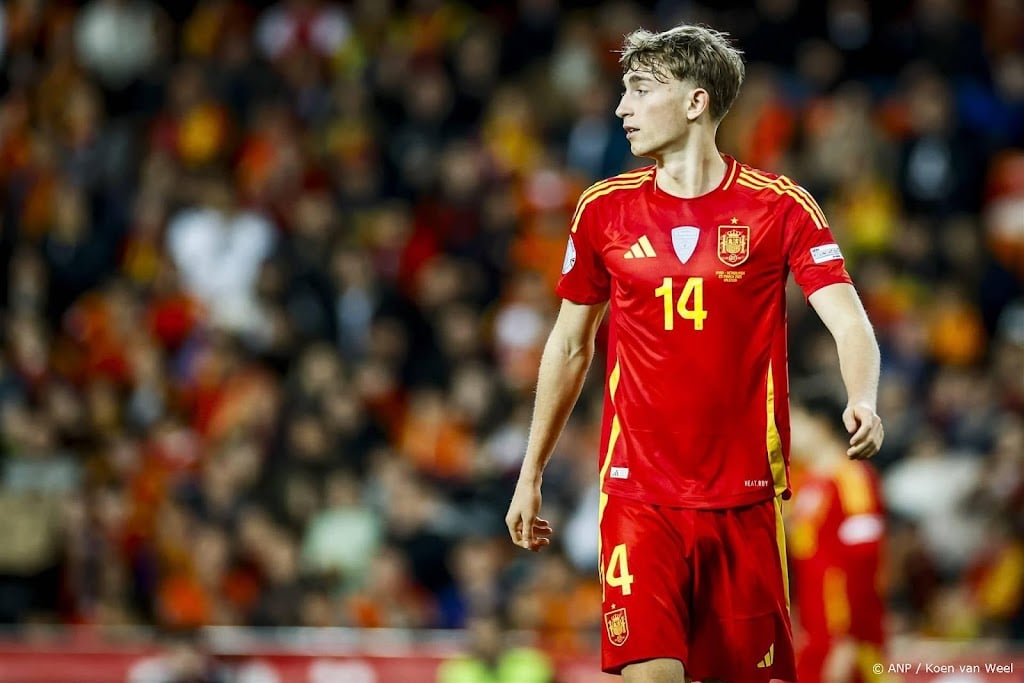 Verdediger Huijsen staat voor toptransfer naar Real Madrid 