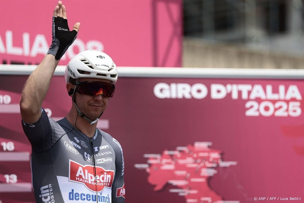 Wielrenner Groves wint zesde etappe van Giro d'Italia