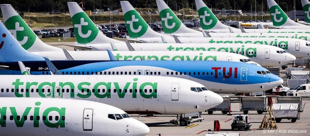 Transavia bezuinigt om dure kerosine, sluit banenverlies niet uit