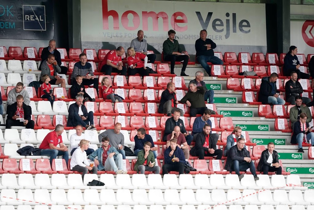 Deens voetbal test met 500 toeschouwers per sectie