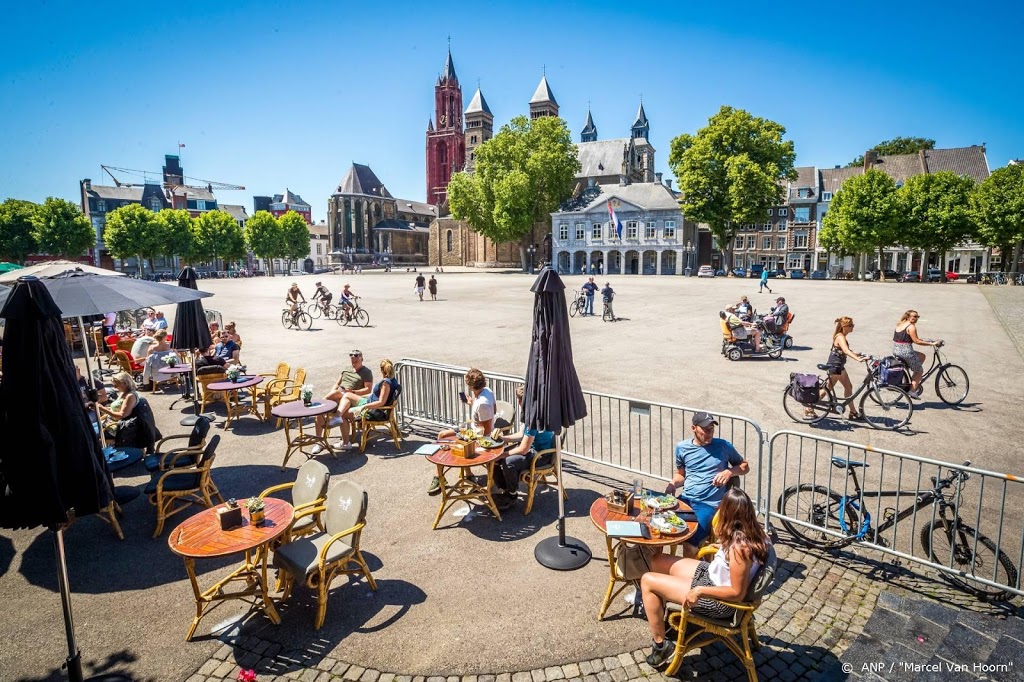 'Horeca mag anderhalve meter niet laten versloffen'