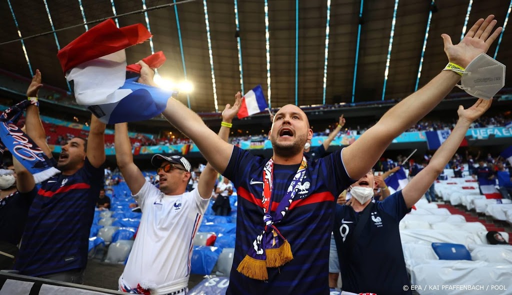 Frankrijk zet Duitsland op achterstand in loodzware EK-poule 