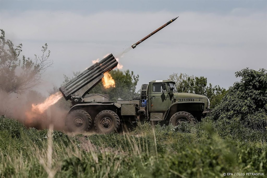 Land lover ytterligere artilleriammunisjon til Ukraina