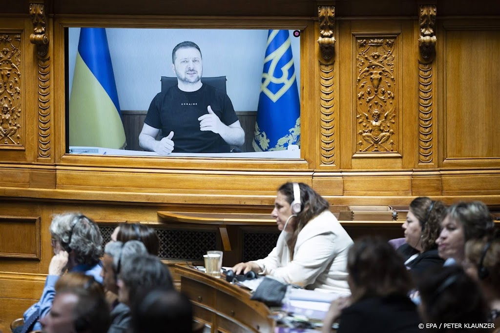 Zelensky roept neutrale Zwitsers op wapens te leveren