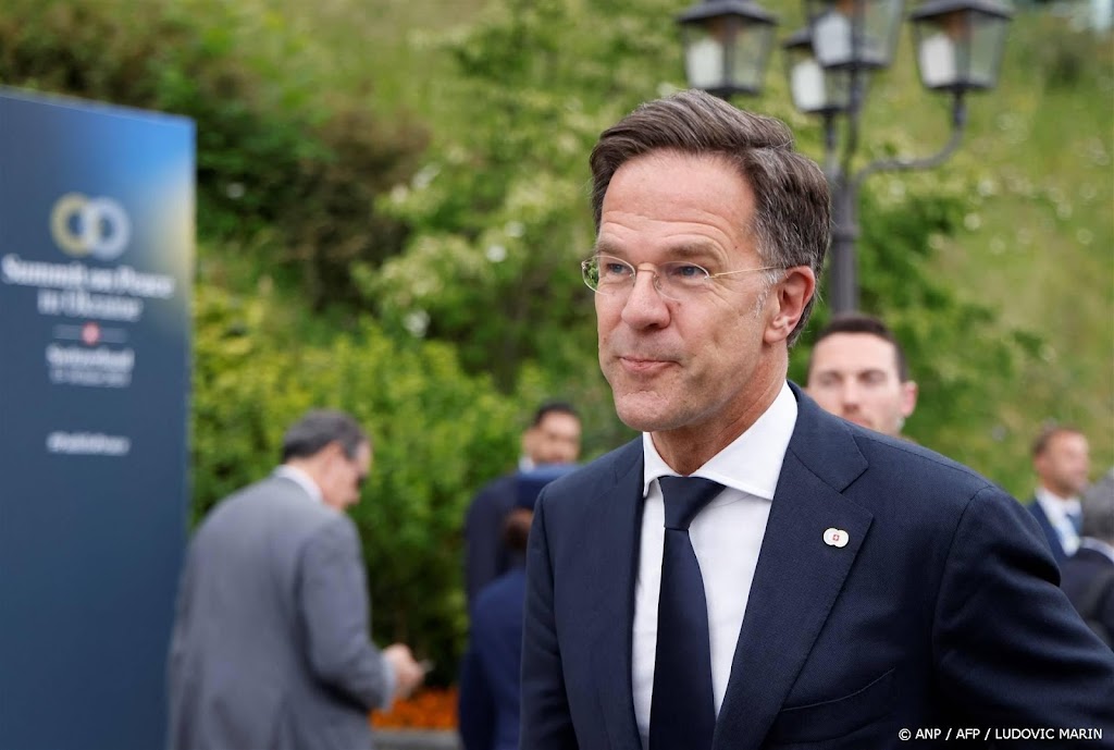 Rutte ziet 'dwaas' vredesvoorstel Poetin als teken van paniek