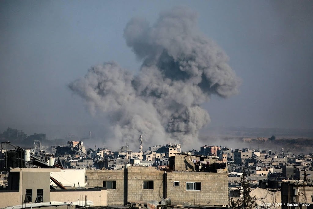 Tientallen doden gemeld door Israëlische aanvallen in Gaza