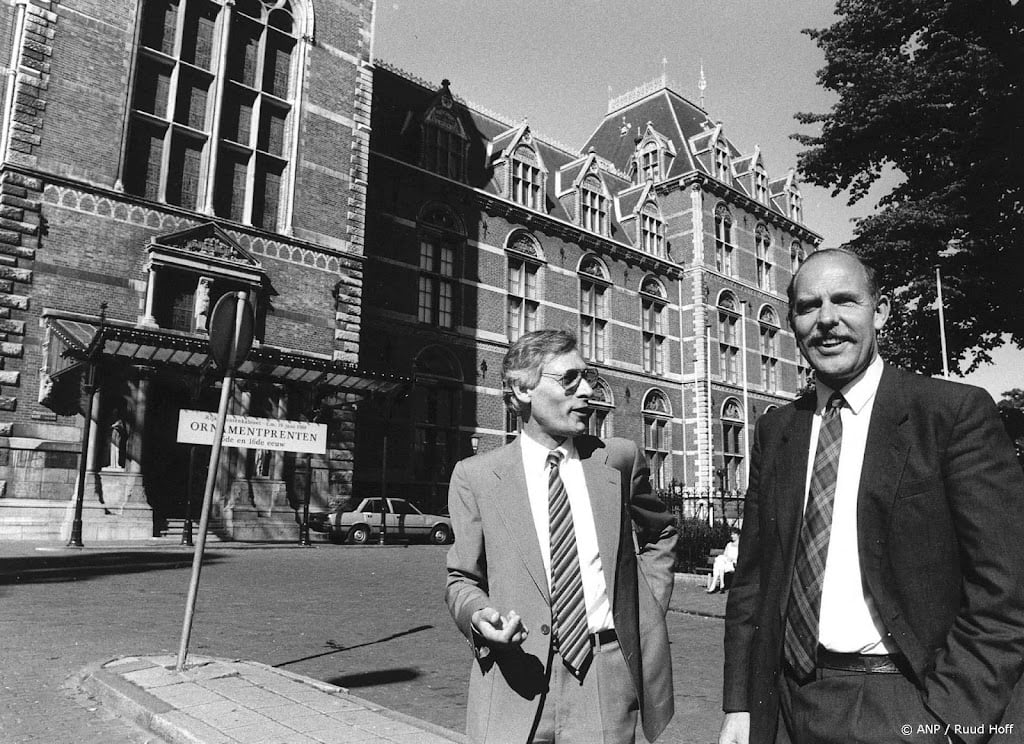 Voormalig directeur Rijksmuseum Henk van Os overleden