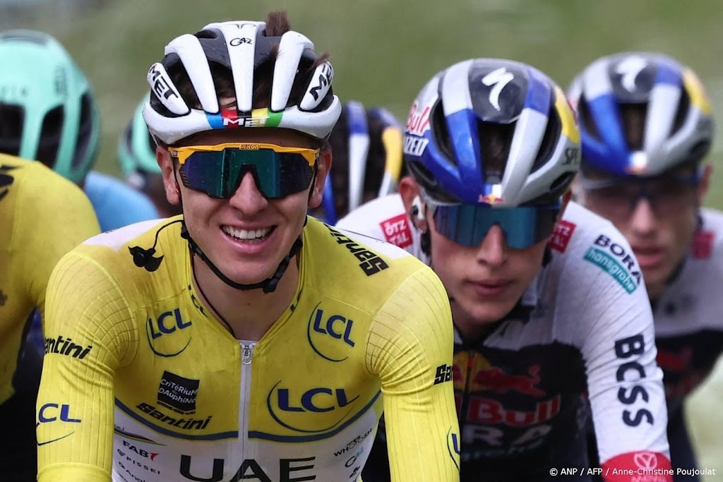 Pogacar pakt eindzege Dauphiné, Martinez wint laatste etappe 