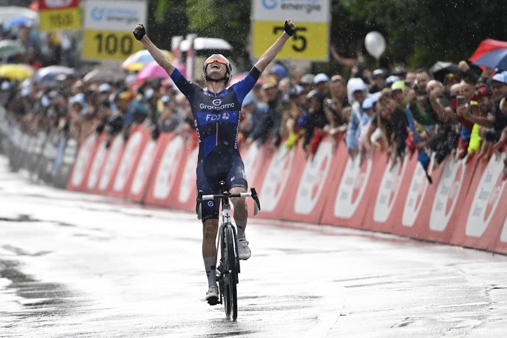 Grégoire wint eerste etappe Ronde van Zwitserland, Lemmen derde