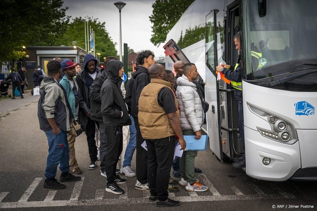 91 asielzoekers sliepen in de Wijk door tekort Ter Apel