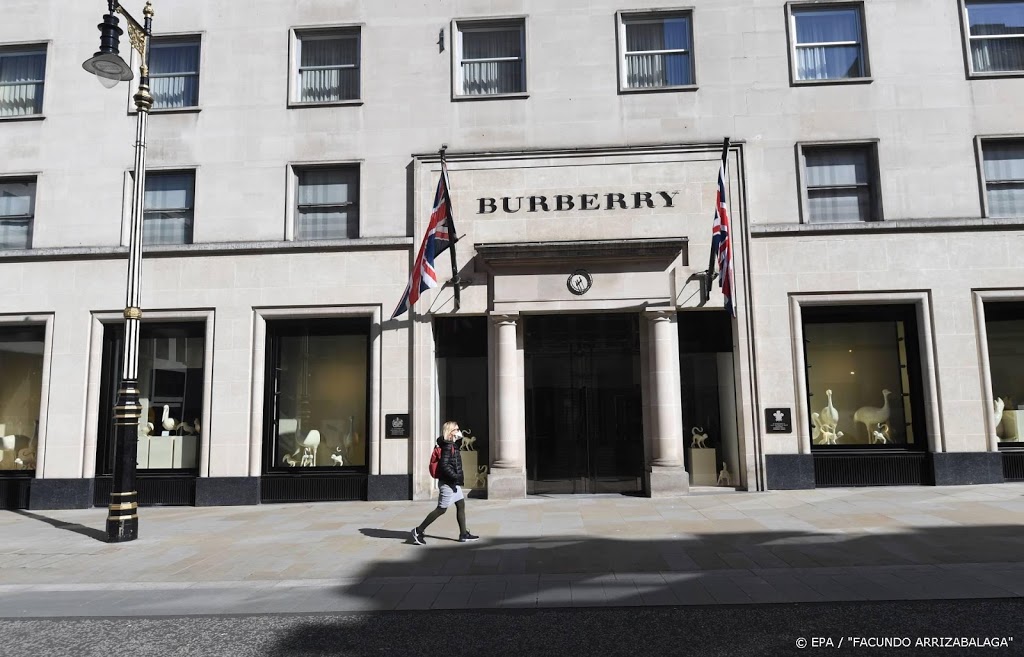 Burberry verliest bijna helft aan omzet door coronavirus