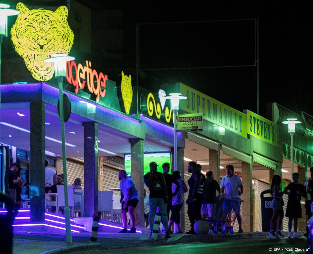 Mallorca sluit cafés die populair zijn bij Duitsers en Britten