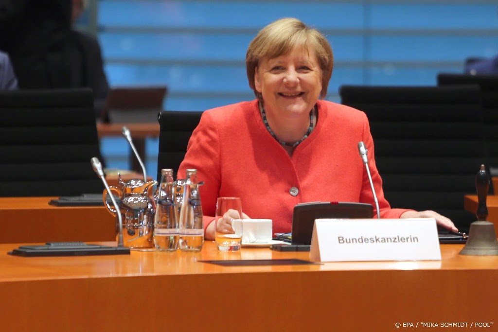 Merkel belt met Poetin over onder meer Oekraïne