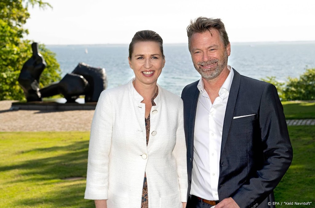 Deense premier na mislukte pogingen eindelijk getrouwd